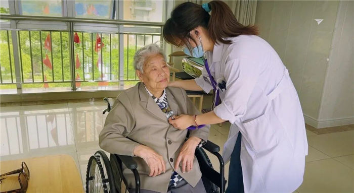 江蘇無錫：織就“康養(yǎng)網(wǎng)”，醫(yī)養(yǎng)康養(yǎng)融合守護最美“夕陽紅”